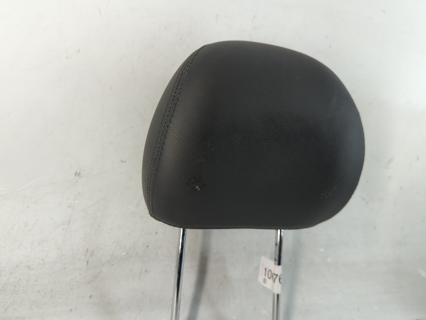 2011-2012 Hyundai Sonata Headrest Head Rest Front Driver Passenger Seat Fits Fits 2011 2012 OEM Used Auto Parts - Oemusedaut