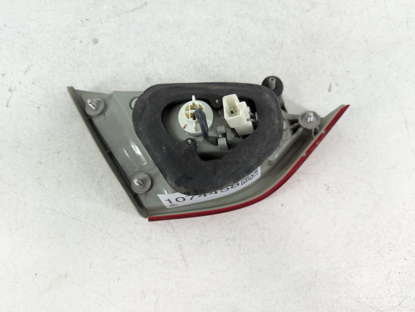 2011-2014 Hyundai Sonata Tail Light Assembly Driver Left OEM Fits Fits 2011 2012 2013 2014 OEM Used Auto Parts - Oemusedauto