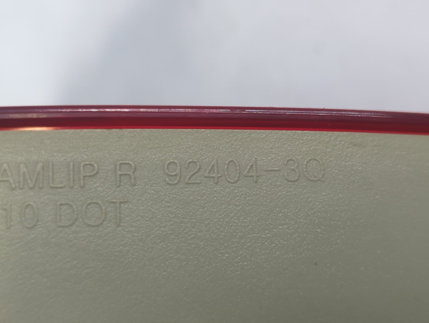 2011-2014 Hyundai Sonata Tail Light Assembly Passenger Right OEM P/N:92404-3Q Fits Fits 2011 2012 2013 2014 OEM Used Auto Pa