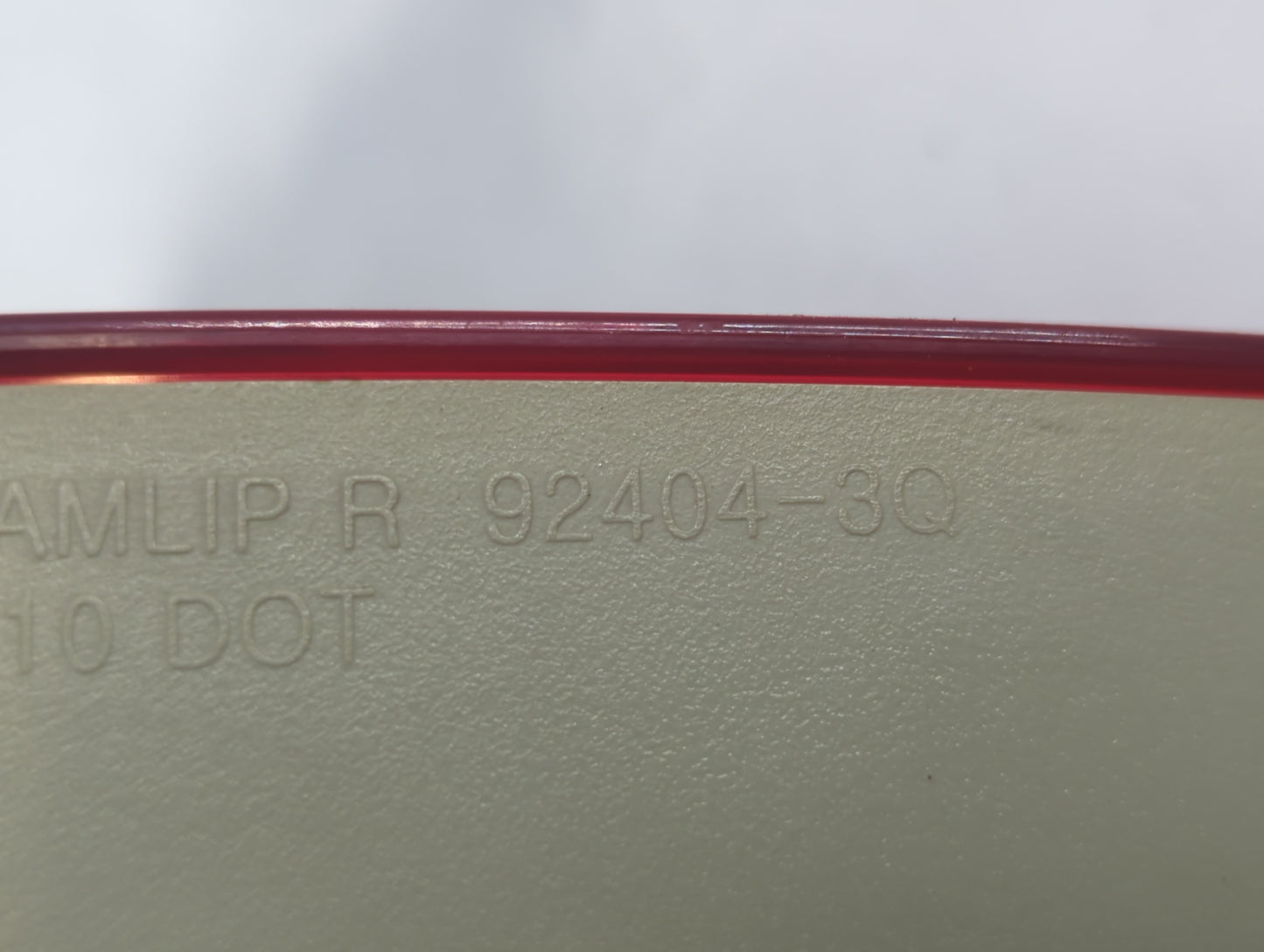2011-2014 Hyundai Sonata Tail Light Assembly Passenger Right OEM P/N:92404-3Q Fits Fits 2011 2012 2013 2014 OEM Used Auto Pa