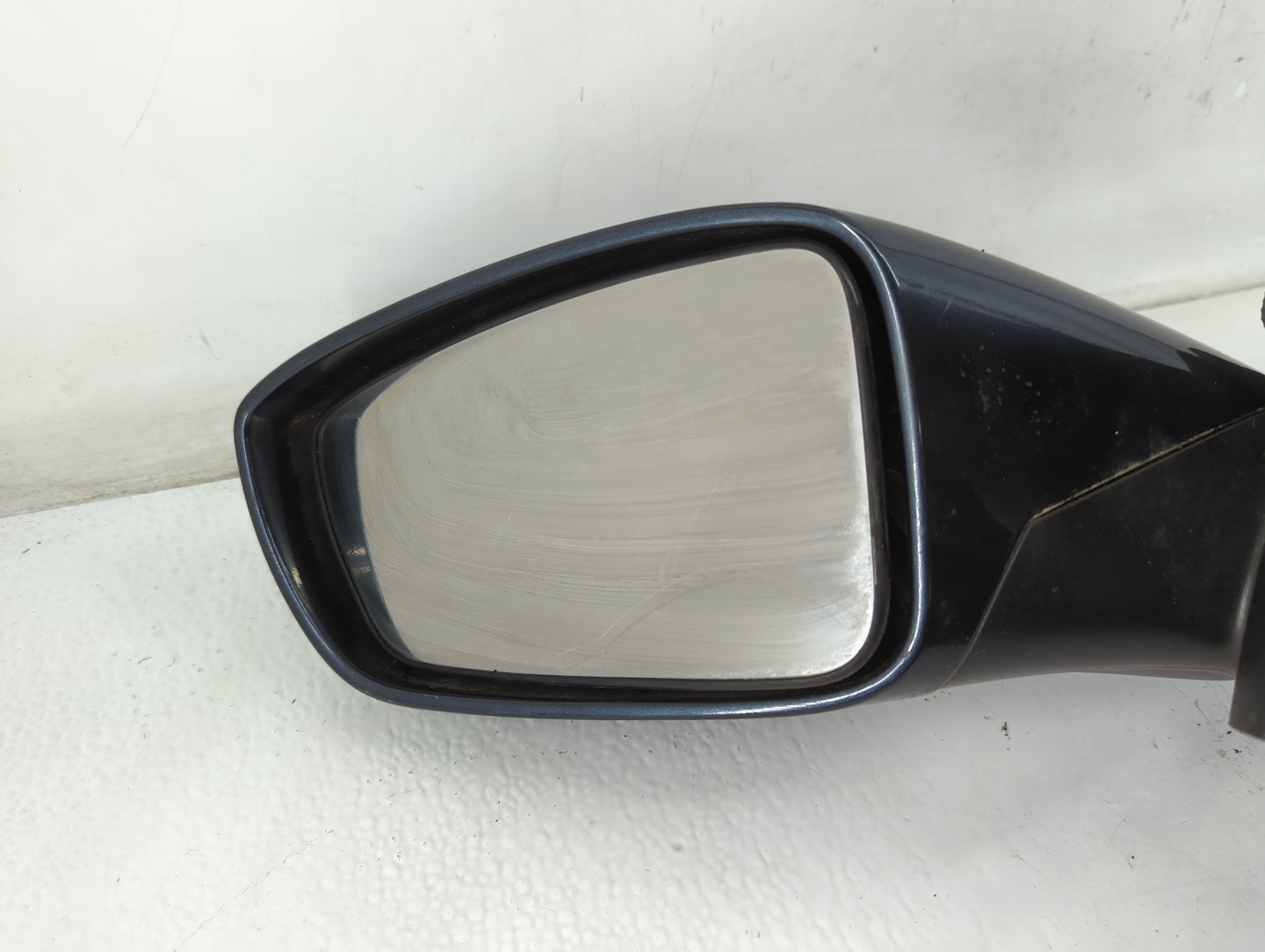2011-2014 Hyundai Sonata Driver Side View Mirror - Left Door Mirror OEM Used - Oemusedautoparts1.com