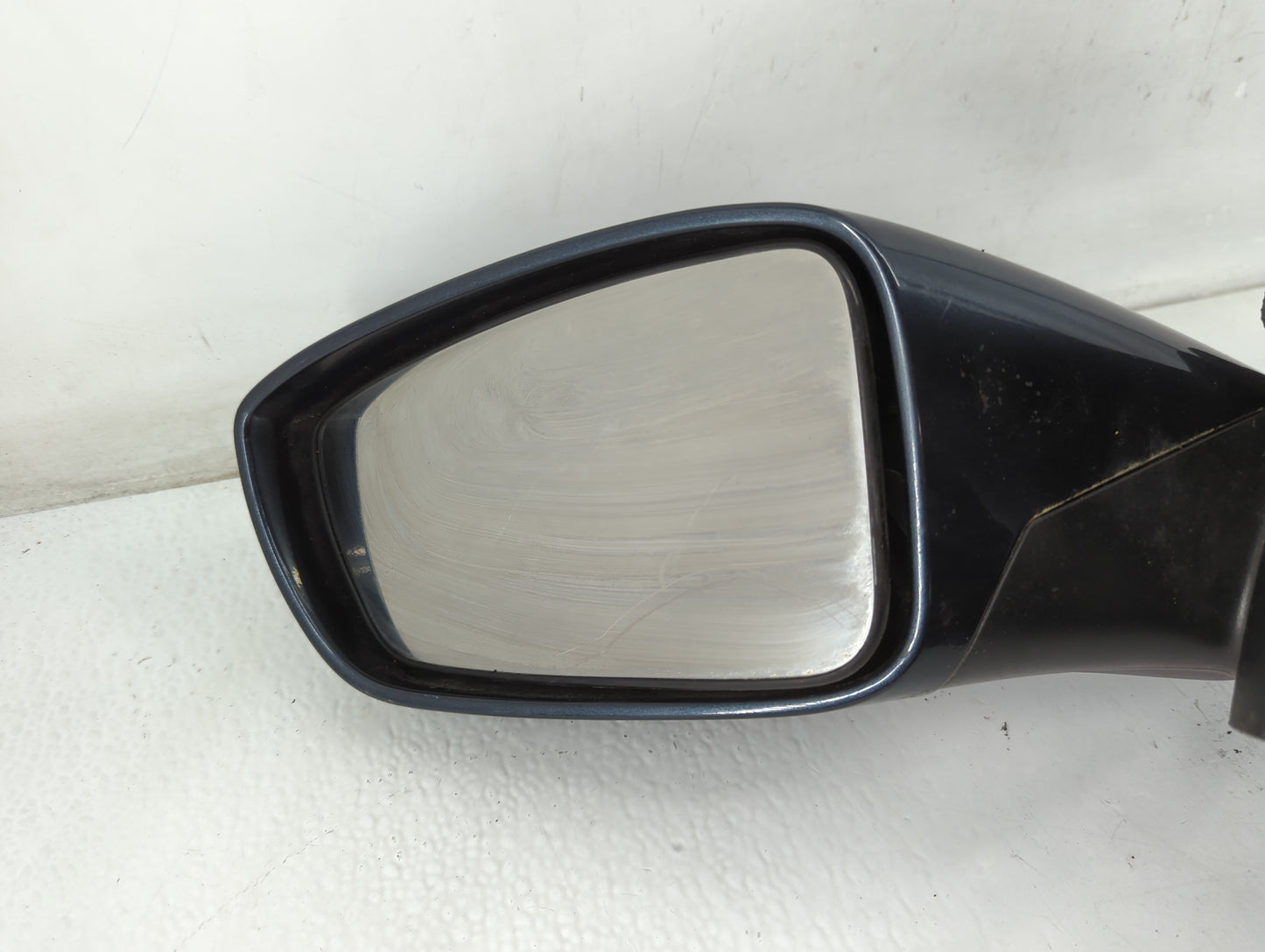 2011-2014 Hyundai Sonata Driver Side View Mirror - Left Door Mirror OEM Used - Oemusedautoparts1.com