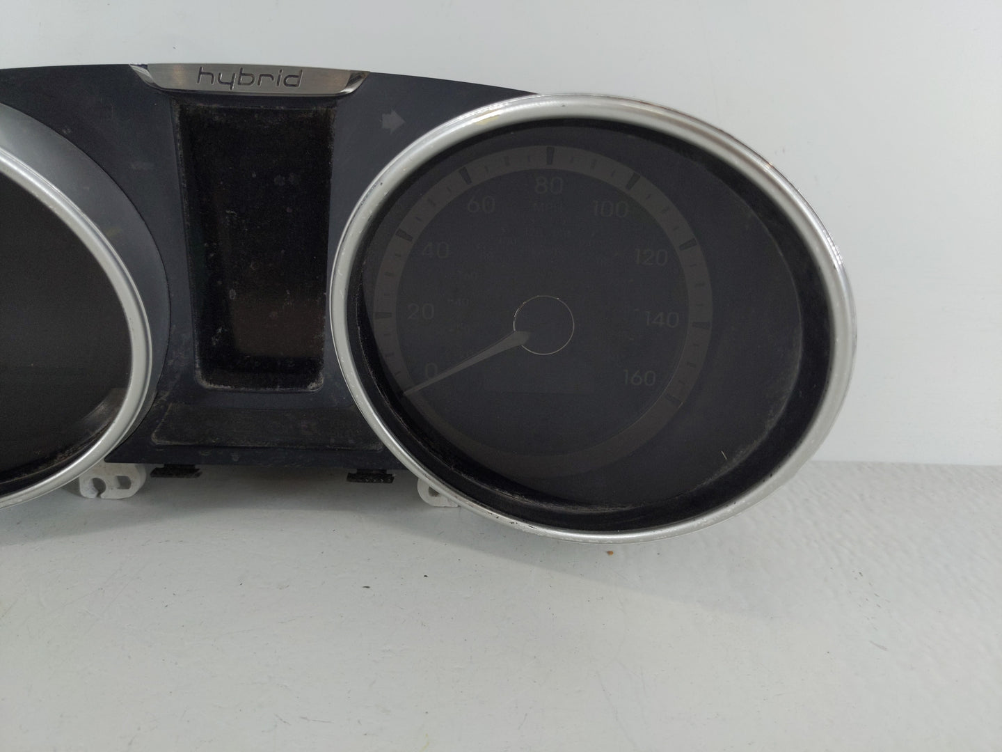 2011-2012 Hyundai Sonata Instrument Cluster Speedometer Gauges P/N:94001-4R002 Fits Fits 2011 2012 OEM Used Auto Parts - Oem