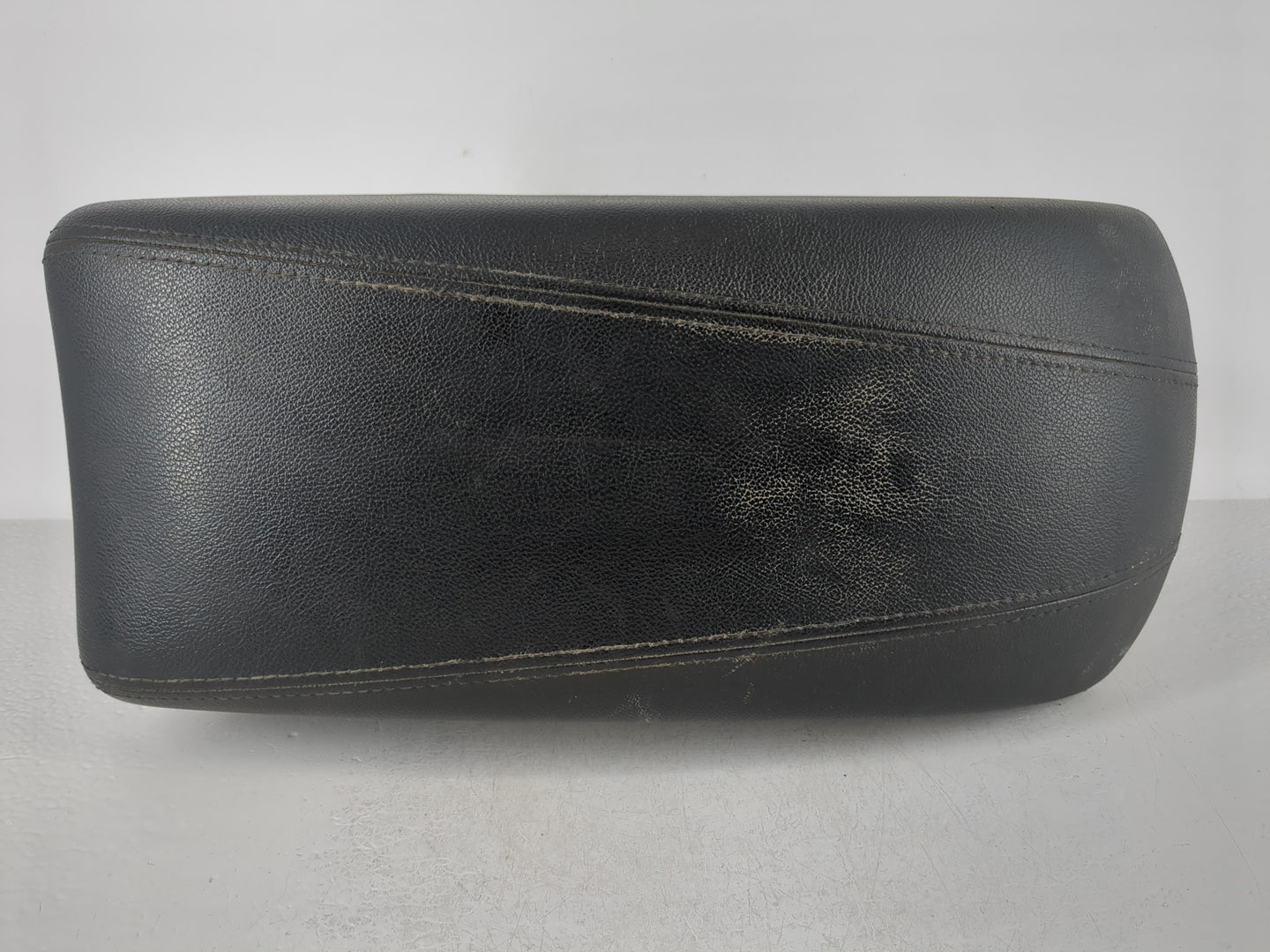 2011-2014 Hyundai Sonata Center Console Armrest Cover Lid Fits Fits 2011 2012 2013 2014 OEM Used Auto Parts - Oemusedautopar