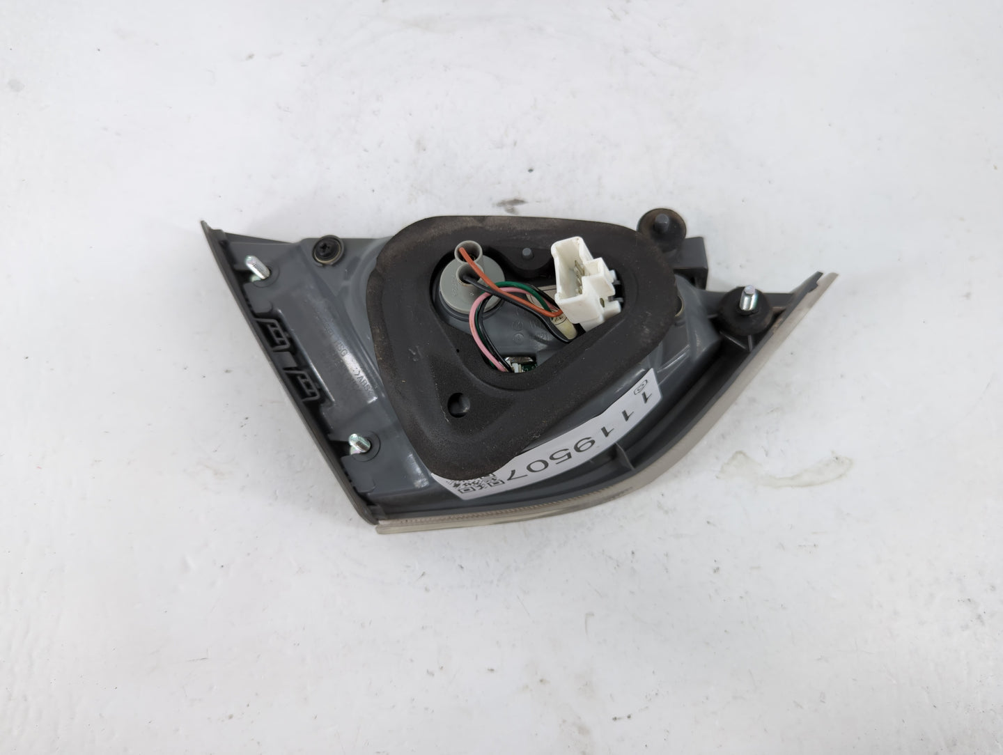 2011-2014 Hyundai Sonata Tail Light Assembly Passenger Right OEM P/N:92404-3S2 Fits Fits 2011 2012 2013 2014 OEM Used Auto P