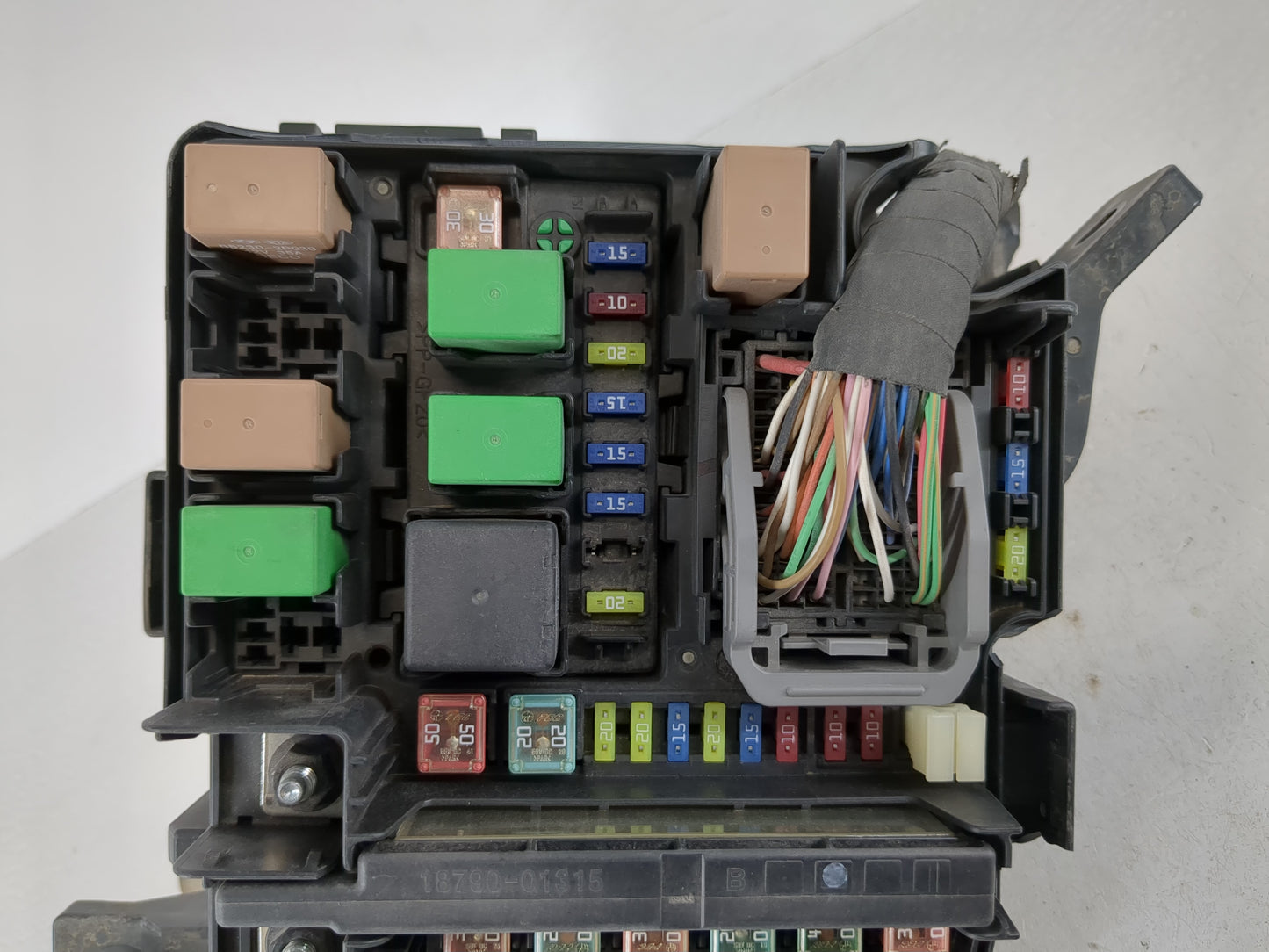 2011-2012 Hyundai Sonata Fusebox Fuse Box Panel Relay Module P/N:91200-4R014 Fits Fits 2011 2012 OEM Used Auto Parts - Oemus
