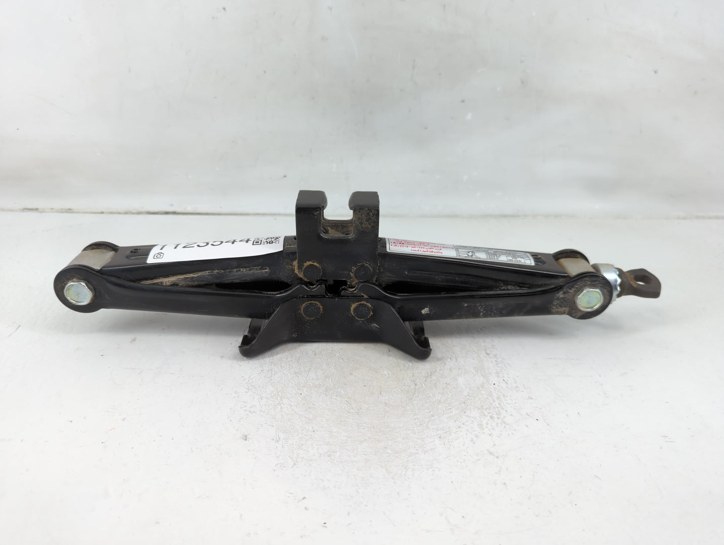 2012 Hyundai Sonata Spare Scissor Car Jack - Oemusedautoparts1.com