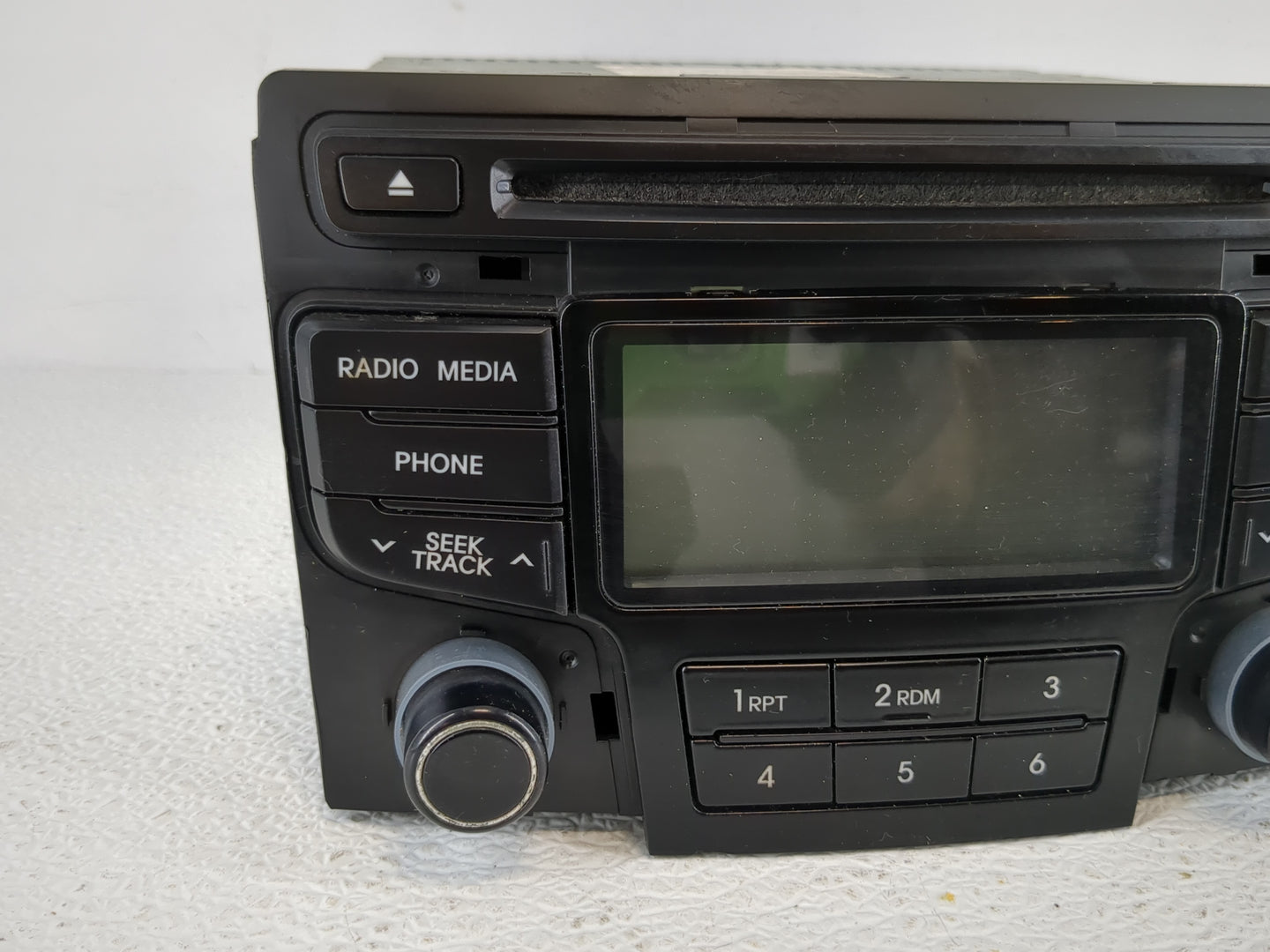 2012-2015 Hyundai Sonata Radio AM FM Cd Player Receiver Replacement P/N:96180-3Q600 Fits Fits 2012 2013 2014 2015 OEM Used A