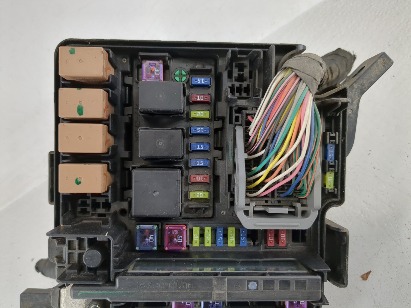 2011-2014 Hyundai Sonata Fusebox Fuse Box Panel Relay Module P/N:91950-3S711 Fits Fits 2011 2012 2013 2014 OEM Used Auto Par