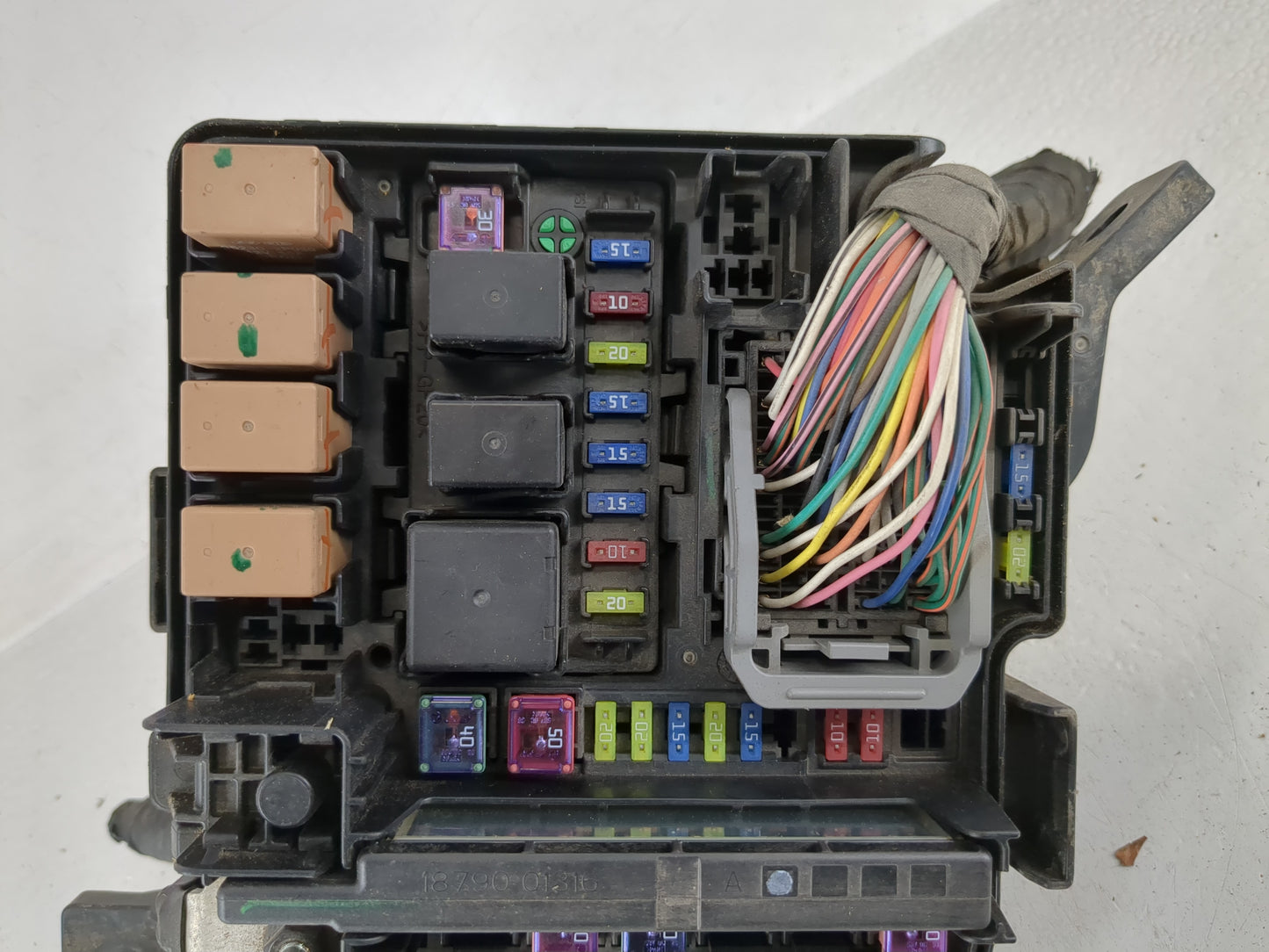 2011-2014 Hyundai Sonata Fusebox Fuse Box Panel Relay Module P/N:91950-3S711 Fits Fits 2011 2012 2013 2014 OEM Used Auto Par