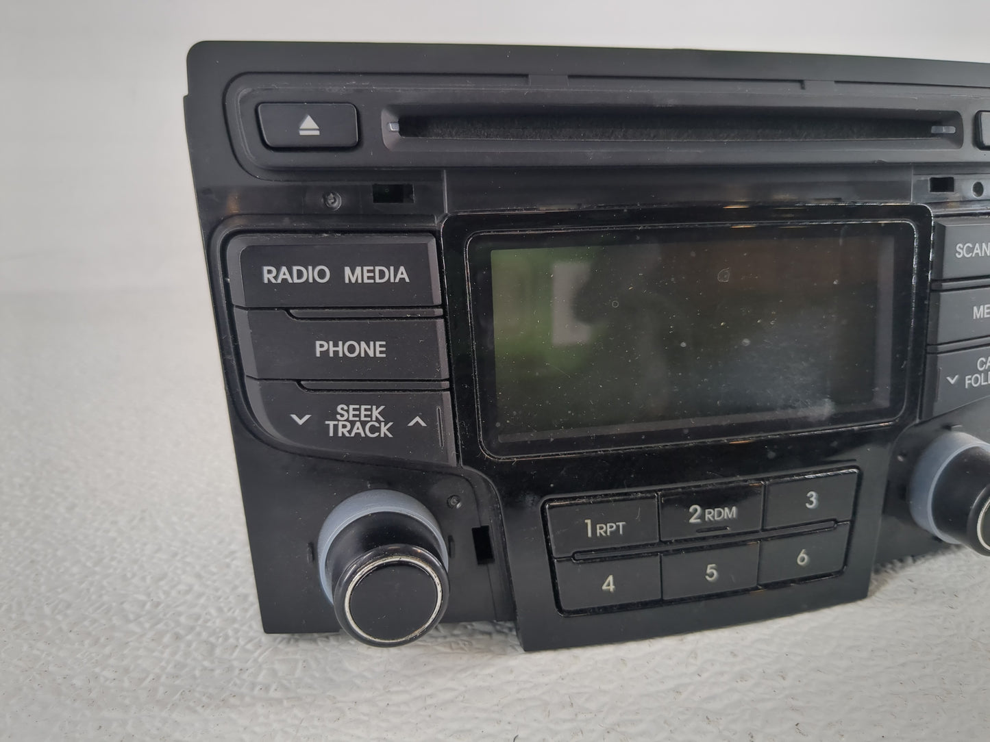2012-2015 Hyundai Sonata Radio AM FM Cd Player Receiver Replacement P/N:96180-3Q600 Fits Fits 2012 2013 2014 2015 OEM Used A
