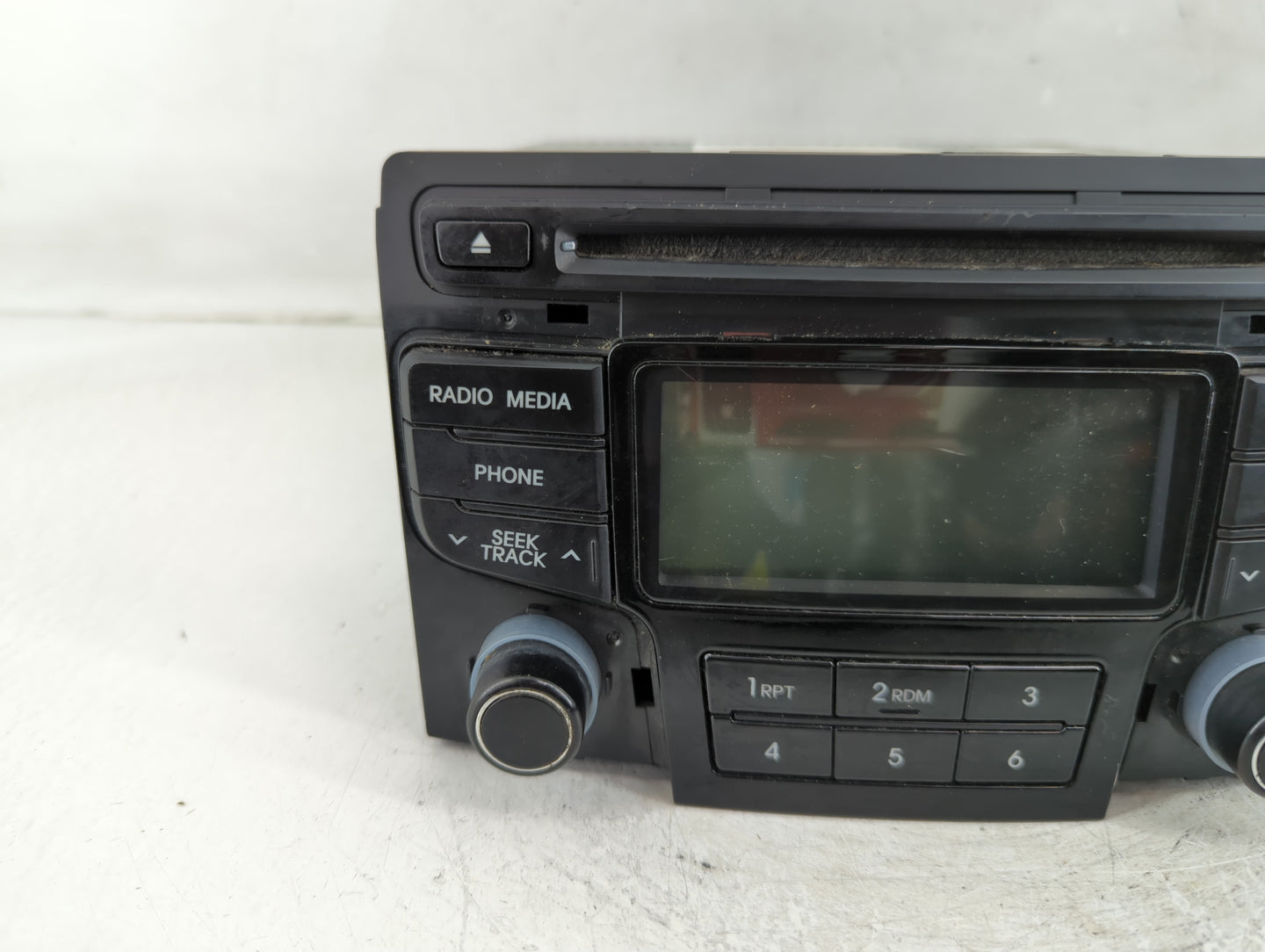 2012-2015 Hyundai Sonata Radio AM FM Cd Player Receiver Replacement P/N:96180-3Q600 Fits Fits 2012 2013 2014 2015 OEM Used A
