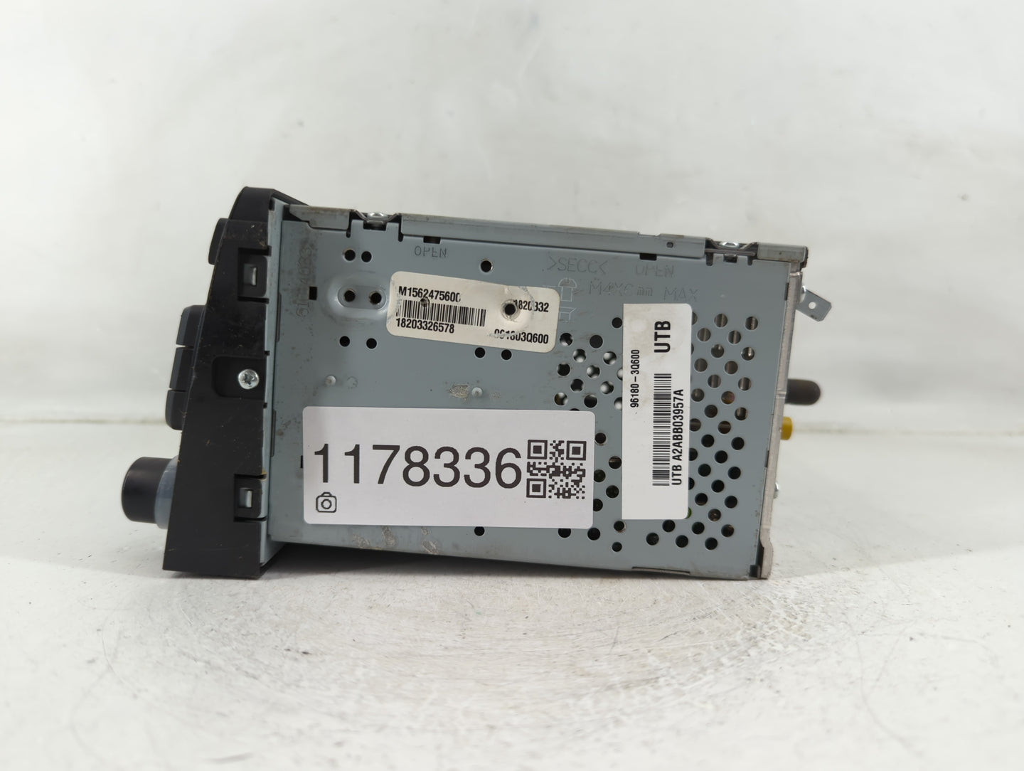 2012-2015 Hyundai Sonata Radio AM FM Cd Player Receiver Replacement P/N:96180-3Q600 Fits Fits 2012 2013 2014 2015 OEM Used A