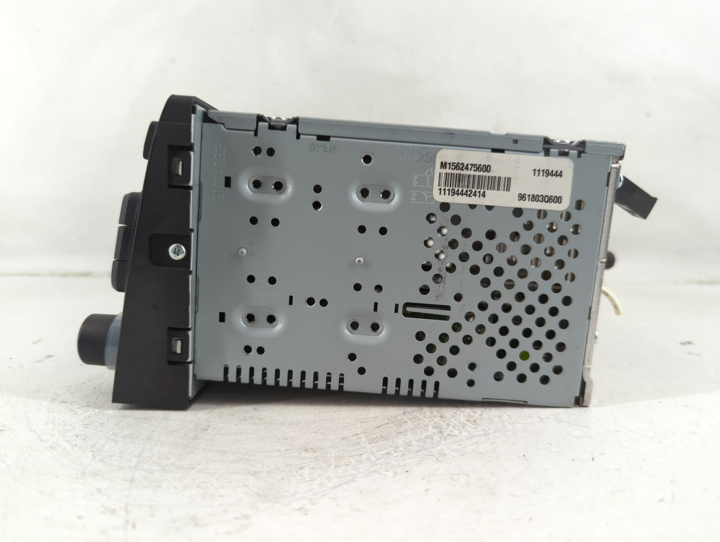 2012-2015 Hyundai Sonata Radio AM FM Cd Player Receiver Replacement P/N:96180-3Q600 Fits Fits 2012 2013 2014 2015 OEM Used A