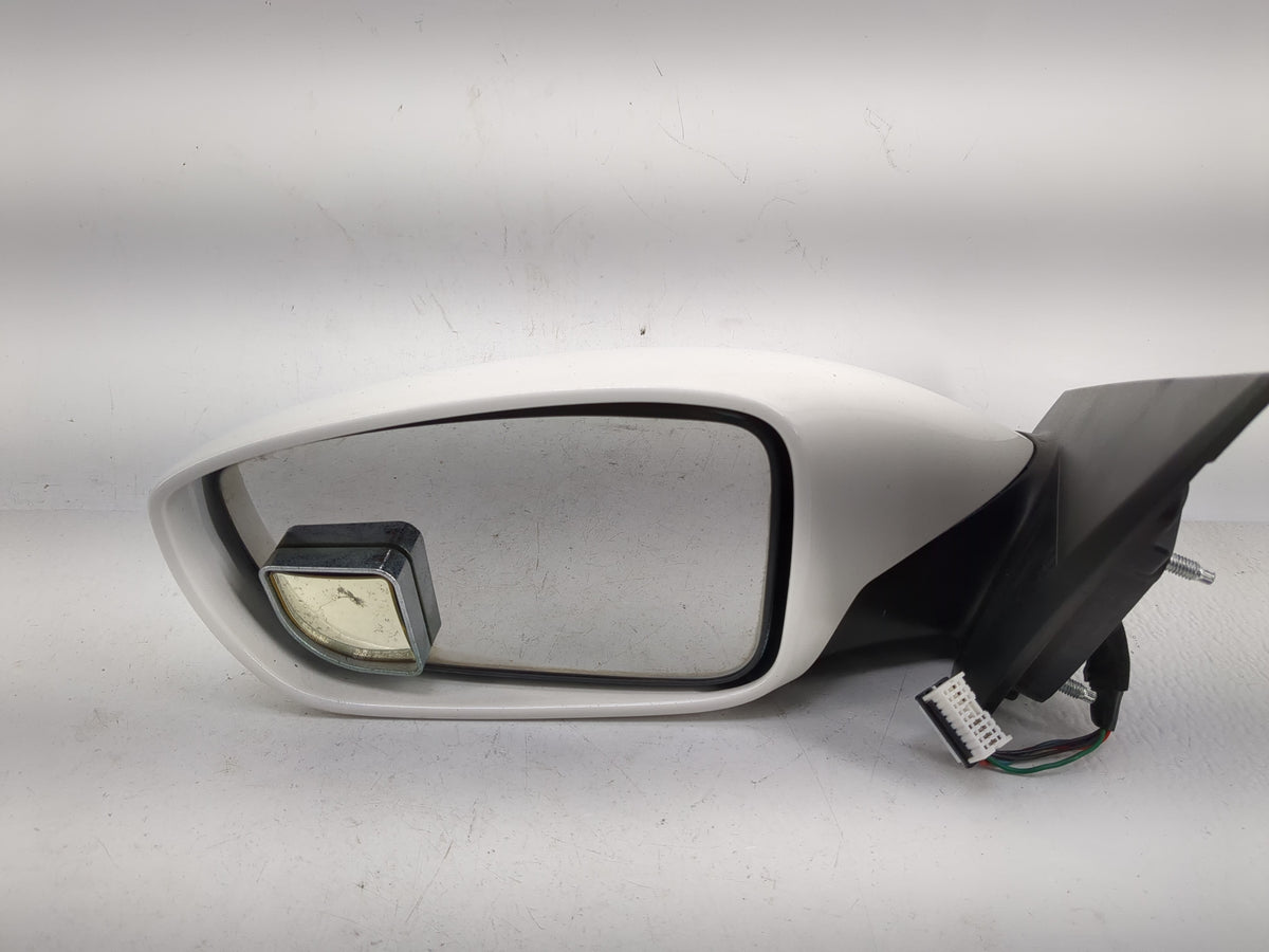2011-2014 Hyundai Sonata Driver Side View Mirror - Left Door Mirror OEM Used - Oemusedautoparts1.com
