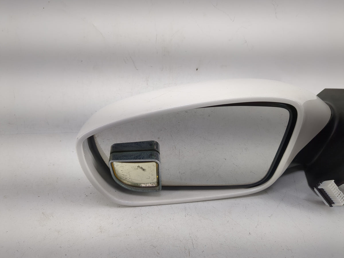2011-2014 Hyundai Sonata Driver Side View Mirror - Left Door Mirror OEM Used - Oemusedautoparts1.com