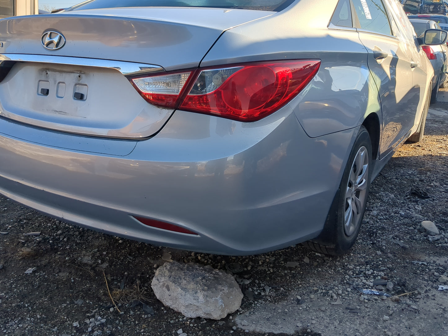 2011-2013 Hyundai Sonata Rear Bumper Assembly Oem 1234754 - Oemusedautoparts1.com