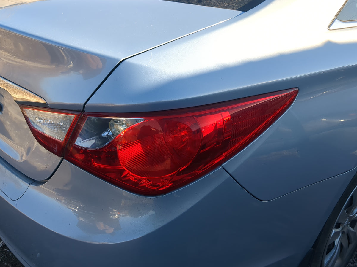 2011-2014 Hyundai Sonata Tail Light Assembly Passenger Right OEM Fits Fits 2011 2012 2013 2014 OEM Used Auto Parts - Oemused