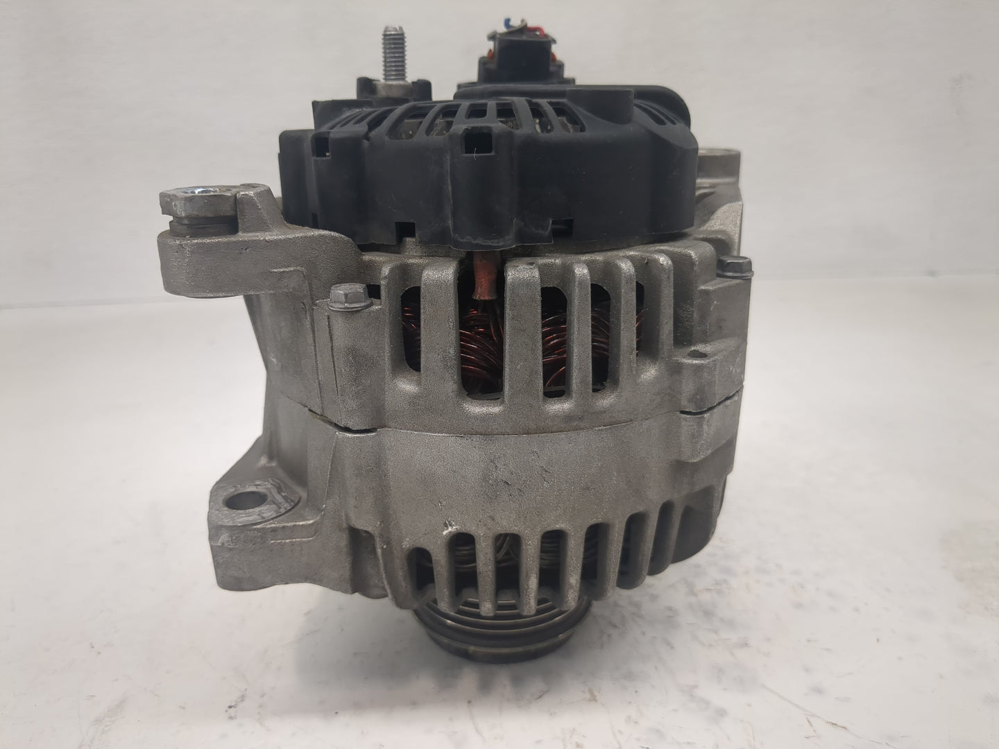 2011-2013 Hyundai Sonata Alternator Replacement Generator Charging Assembly Engine OEM P/N:2606184 B 37300-2G150 Fits OEM Us