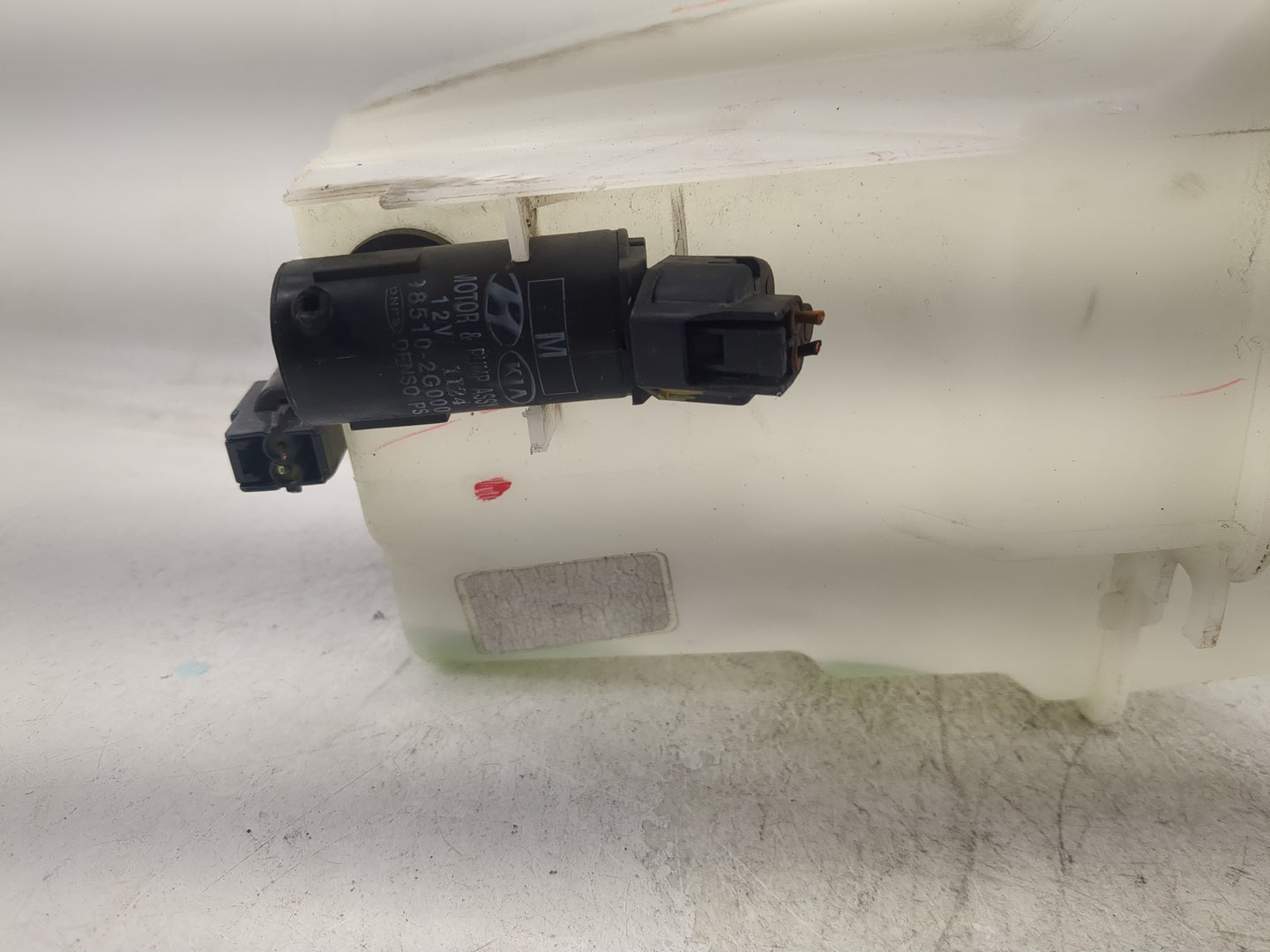 2011-2015 Hyundai Sonata Windshield Washer Fluid Reservoir Bottle Oem - Oemusedautoparts1.com