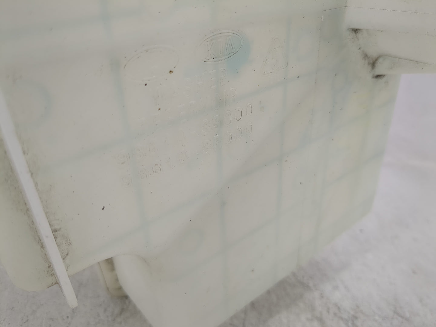 2011-2015 Hyundai Sonata Windshield Washer Fluid Reservoir Bottle Oem - Oemusedautoparts1.com