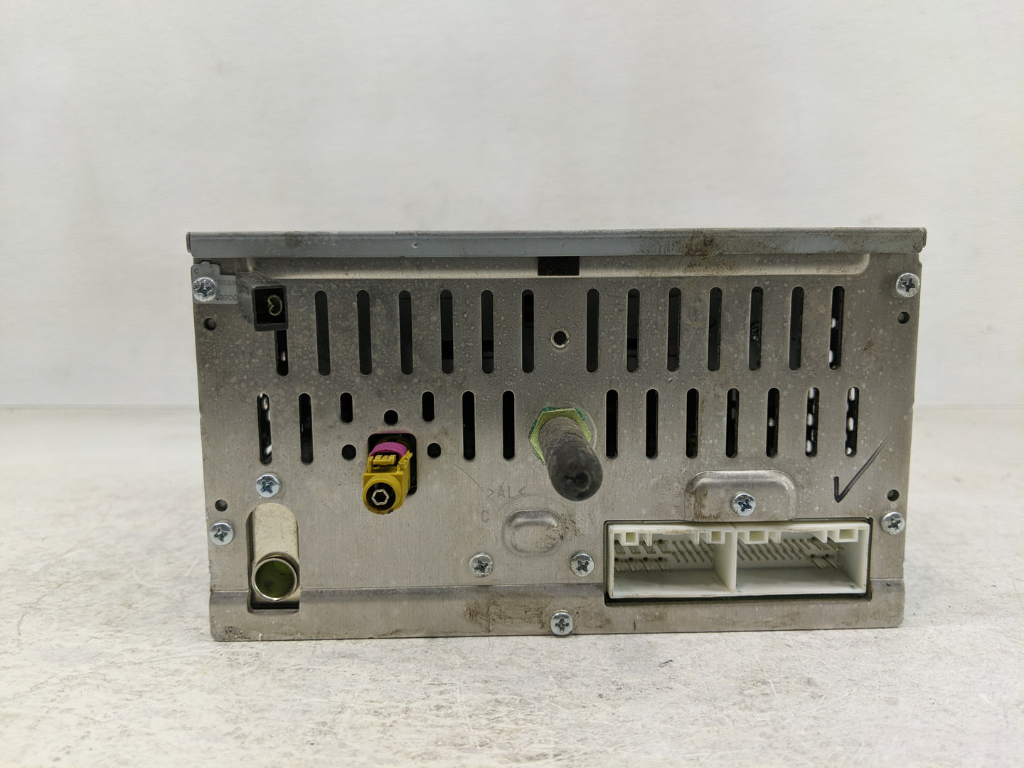 2012-2015 Hyundai Sonata Radio AM FM Cd Player Receiver Replacement Fits Fits 2012 2013 2014 2015 OEM Used Auto Parts - Oemu