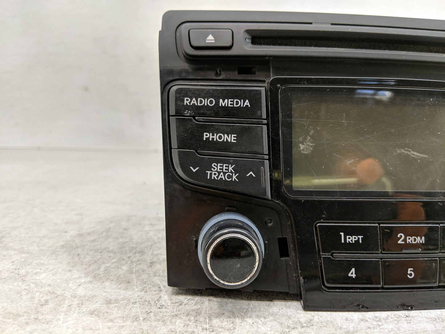2012-2015 Hyundai Sonata Radio AM FM Cd Player Receiver Replacement P/N:96180-3Q700 96180-3Q6004X Fits Fits 2012 2013 2014 2