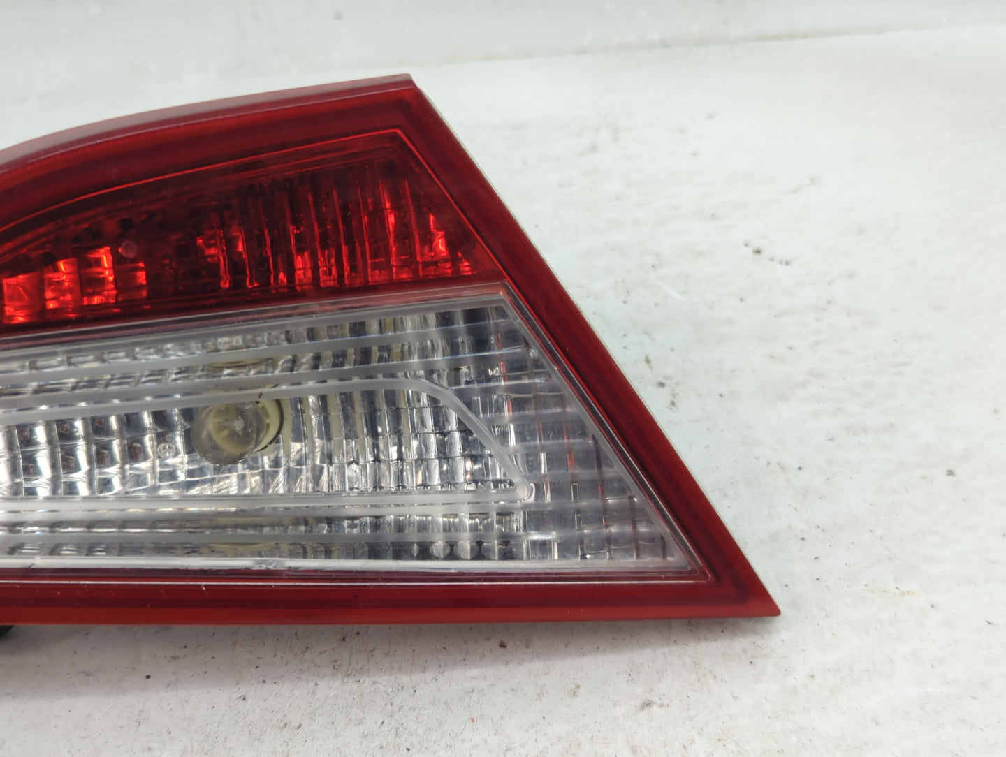 2011-2014 Hyundai Sonata Tail Light Assembly Driver Left OEM Fits Fits 2011 2012 2013 2014 OEM Used Auto Parts - Oemusedauto
