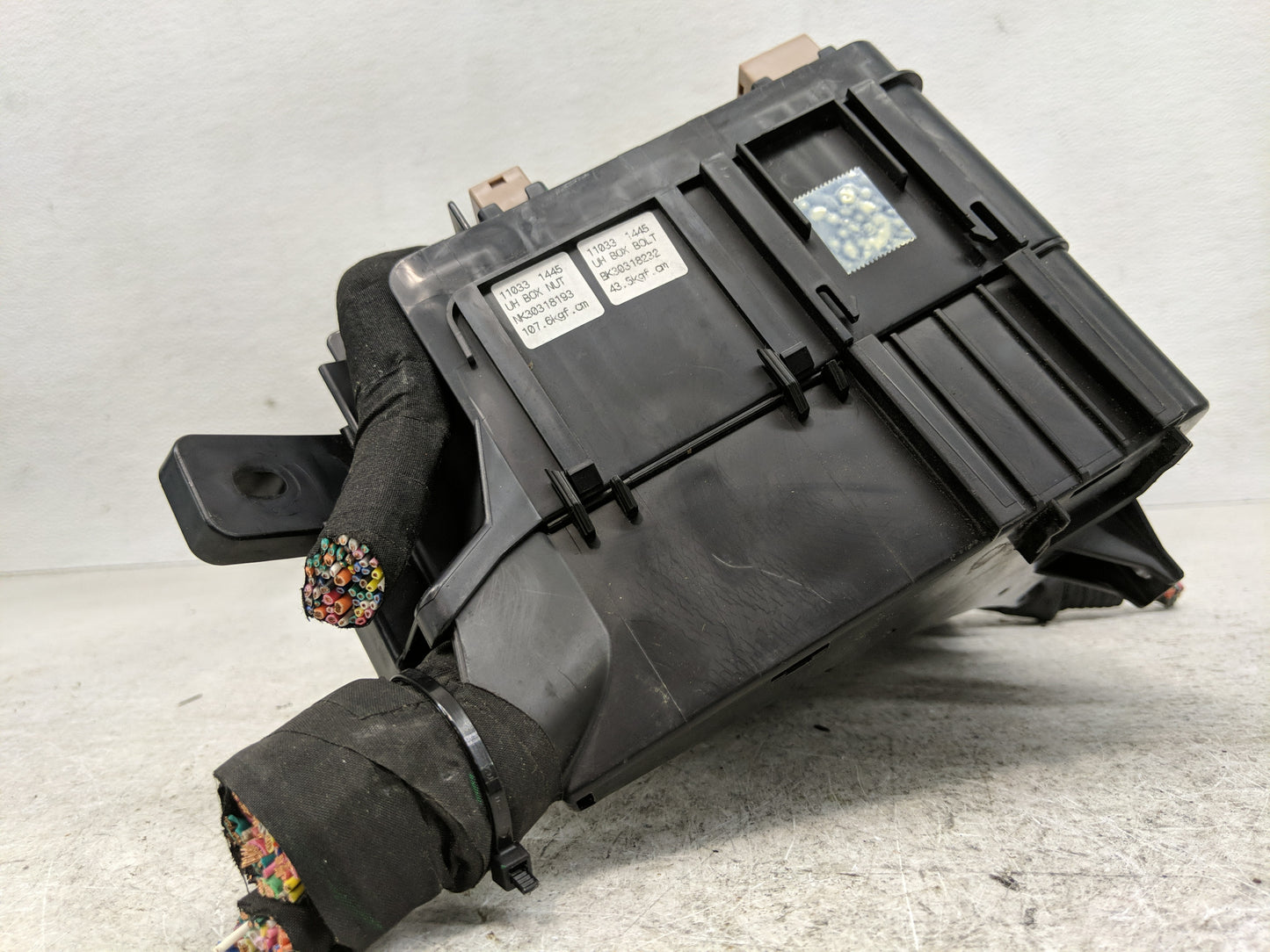 2011-2014 Hyundai Sonata Fusebox Fuse Box Panel Relay Module P/N:91950-3S740 Fits Fits 2011 2012 2013 2014 OEM Used Auto Par