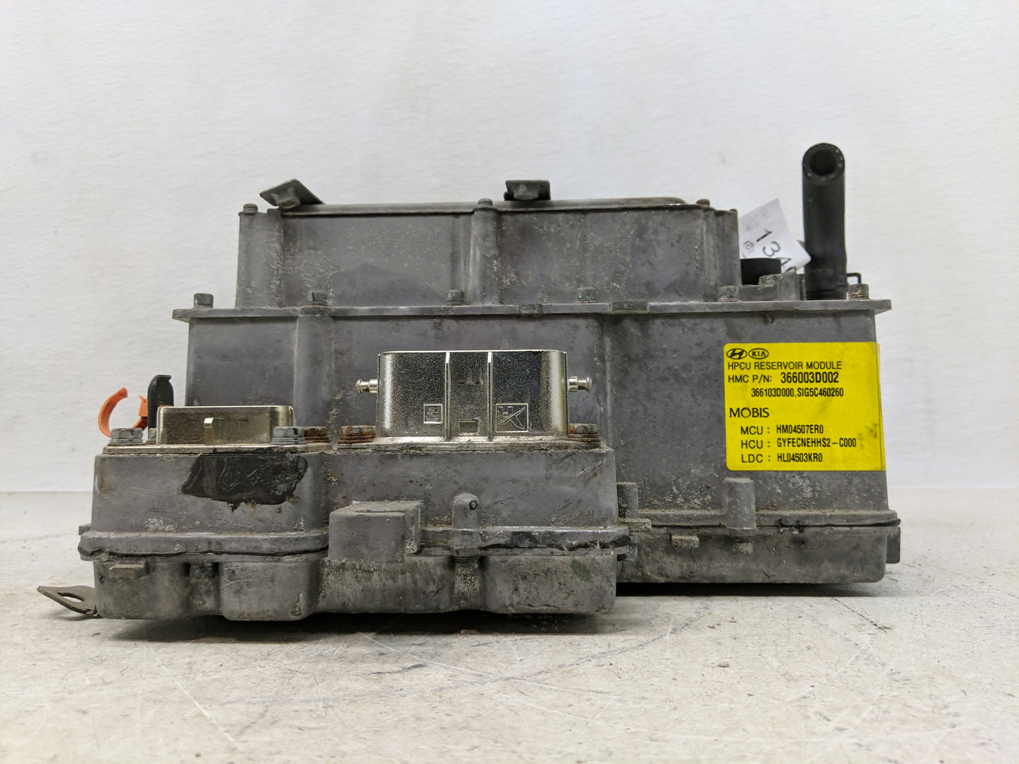 2011 Sonata Ac Dc Power Control Module Accessory Computer Power Inverter - Oemusedautoparts1.com