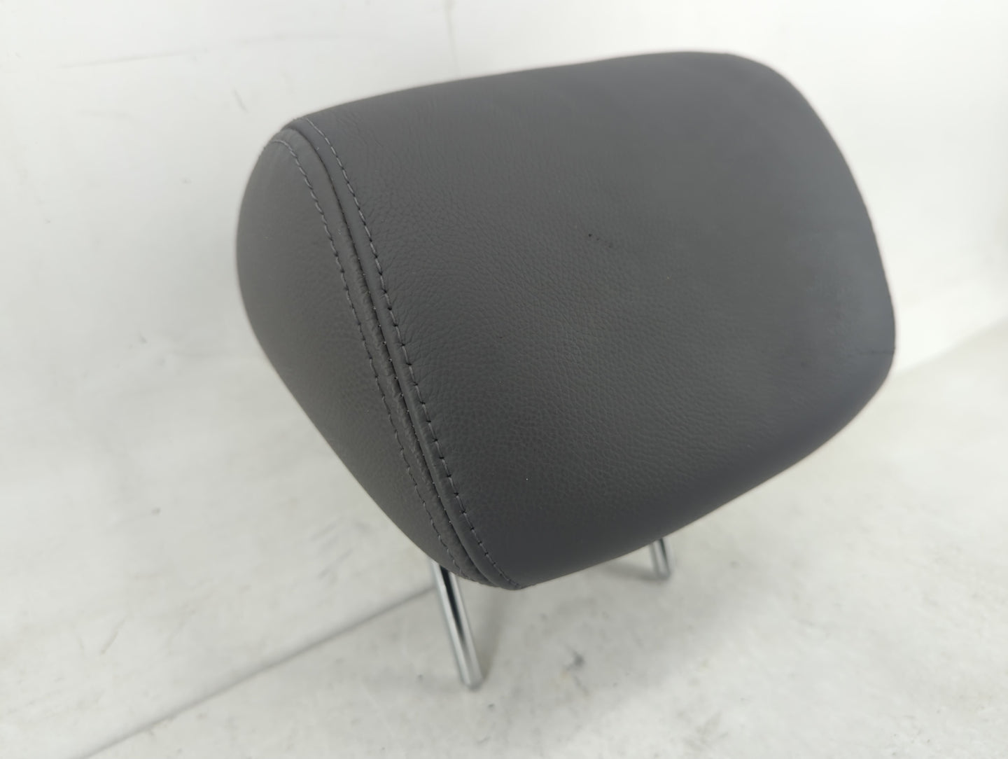 2011-2012 Hyundai Sonata Headrest Head Rest Rear Seat Fits Fits 2011 2012 OEM Used Auto Parts - Oemusedautoparts1.com