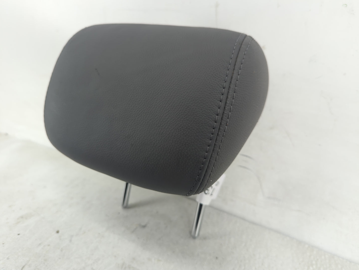 2011-2012 Hyundai Sonata Headrest Head Rest Rear Seat Fits Fits 2011 2012 OEM Used Auto Parts - Oemusedautoparts1.com