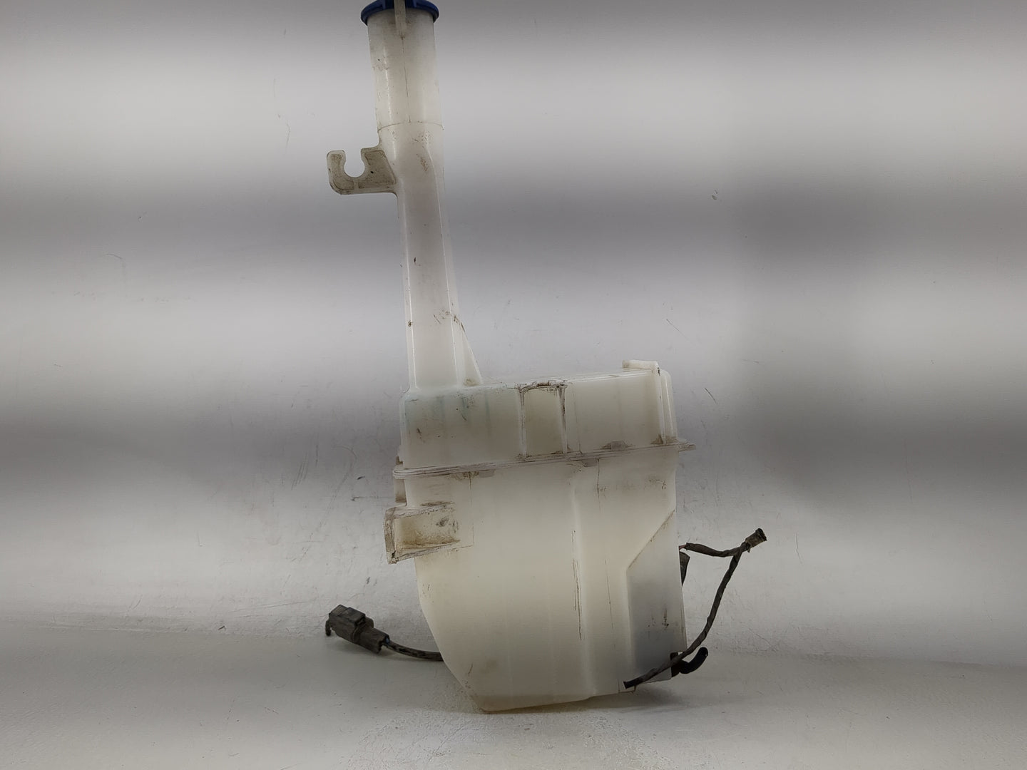 2011-2015 Hyundai Sonata Windshield Washer Fluid Reservoir Bottle Oem - Oemusedautoparts1.com