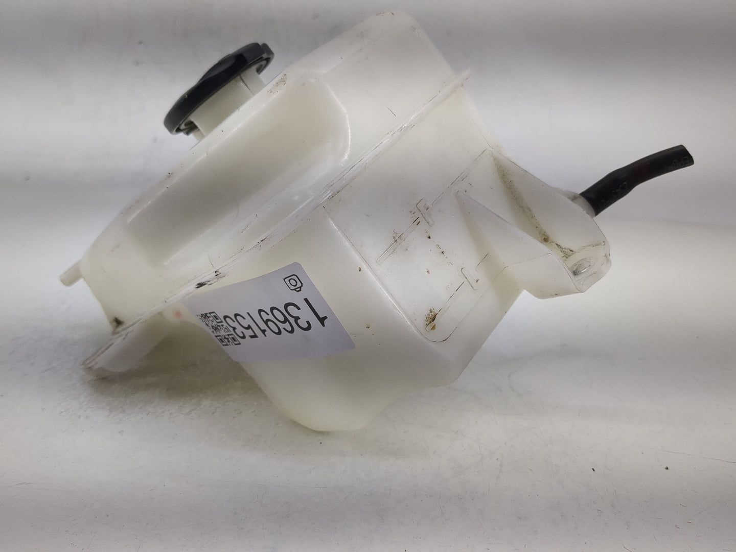 2011-2015 Hyundai Sonata Windshield Washer Fluid Reservoir Bottle Oem - Oemusedautoparts1.com