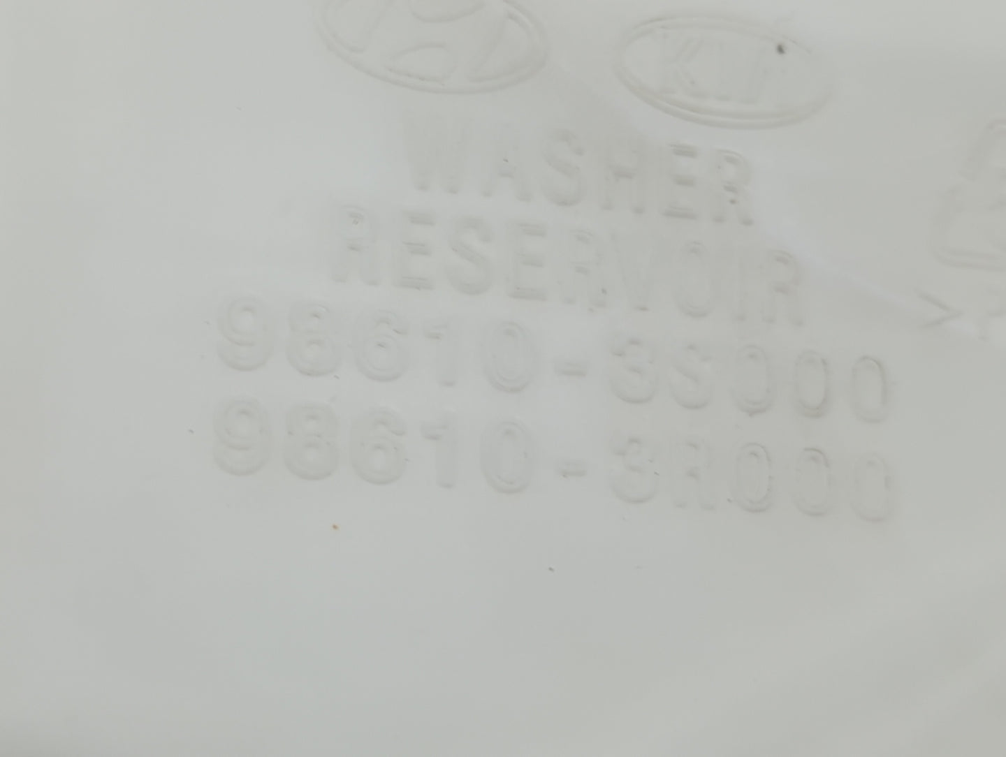 2011-2015 Hyundai Sonata Windshield Washer Fluid Reservoir Bottle Oem - Oemusedautoparts1.com