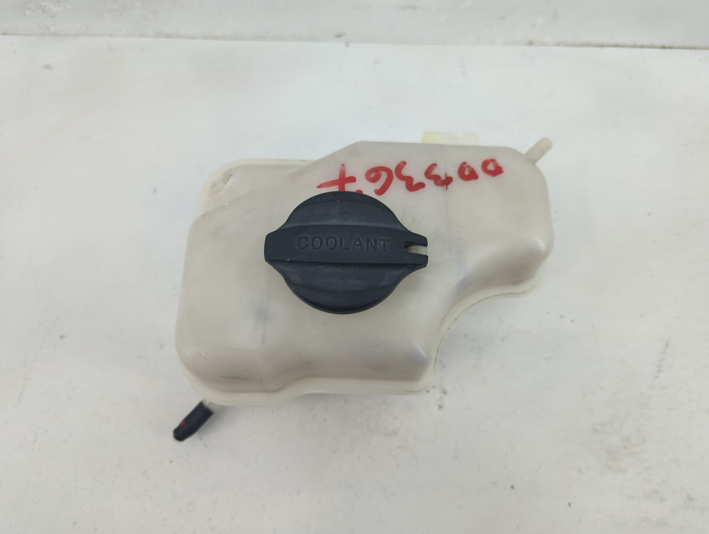 2011-2015 Hyundai Sonata Windshield Washer Fluid Reservoir Bottle Oem - Oemusedautoparts1.com
