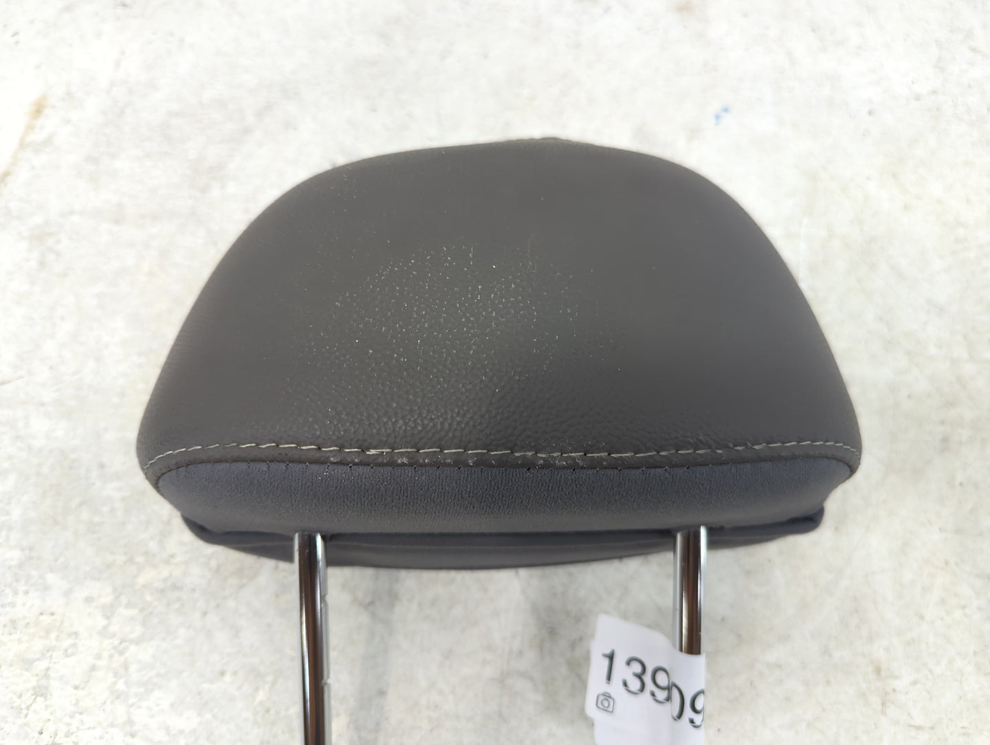 2011-2012 Hyundai Sonata Headrest Head Rest Front Driver Passenger Seat Fits Fits 2011 2012 OEM Used Auto Parts - Oemusedaut