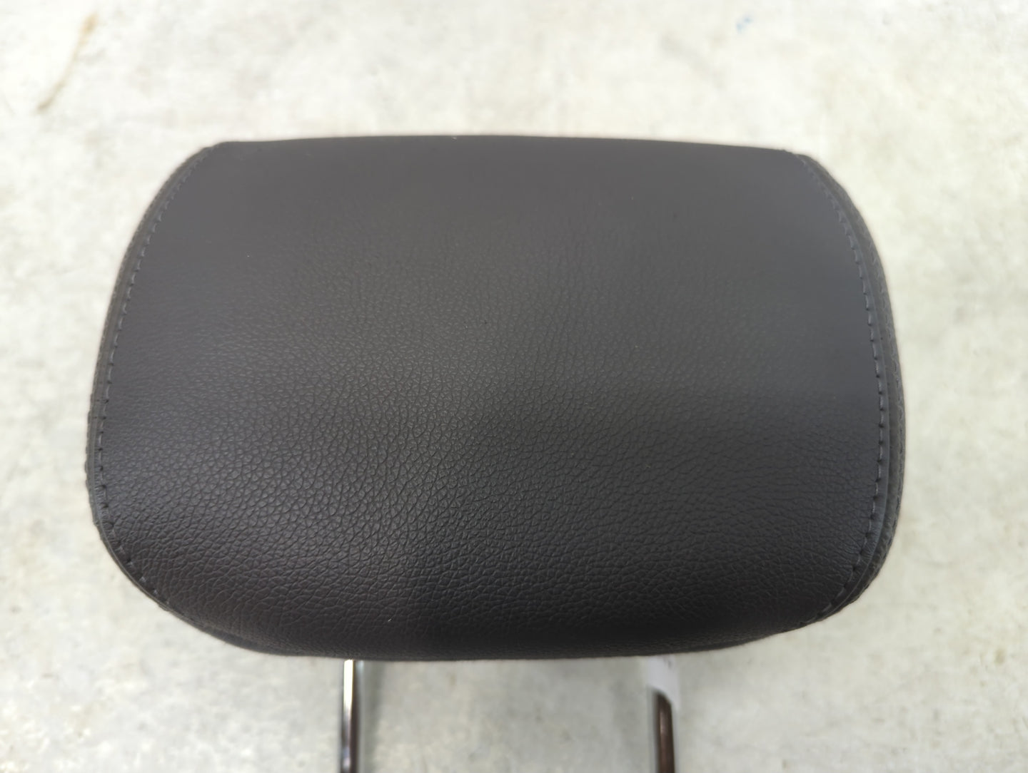 2011-2012 Hyundai Sonata Headrest Head Rest Rear Seat Fits Fits 2011 2012 OEM Used Auto Parts - Oemusedautoparts1.com