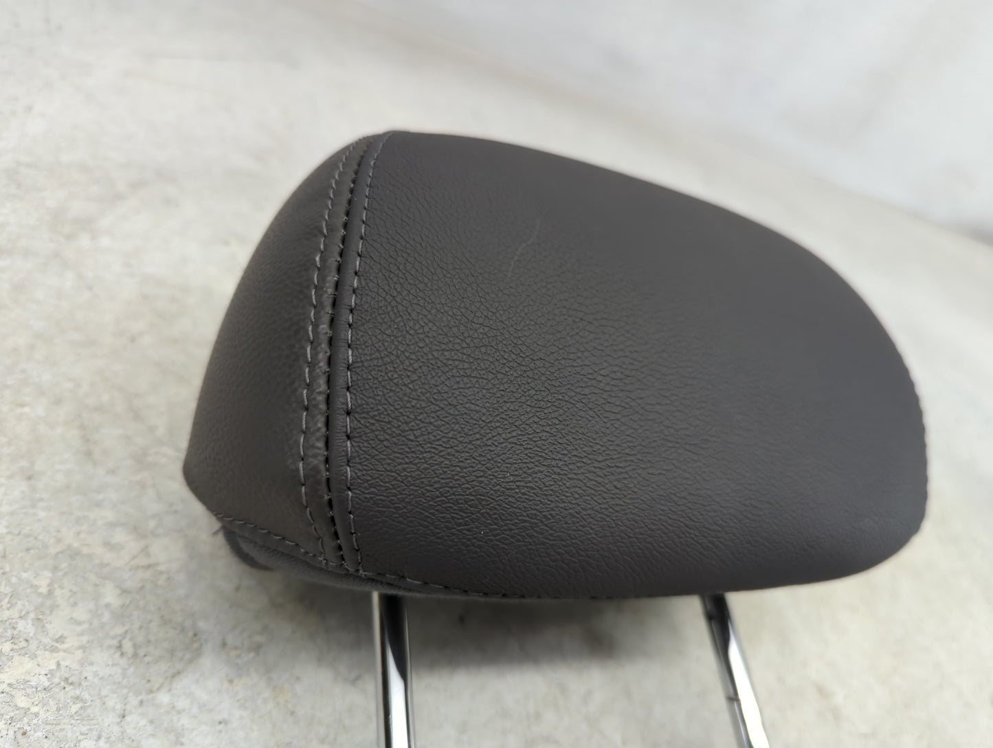 2011-2012 Hyundai Sonata Headrest Head Rest Rear Seat Fits Fits 2011 2012 OEM Used Auto Parts - Oemusedautoparts1.com