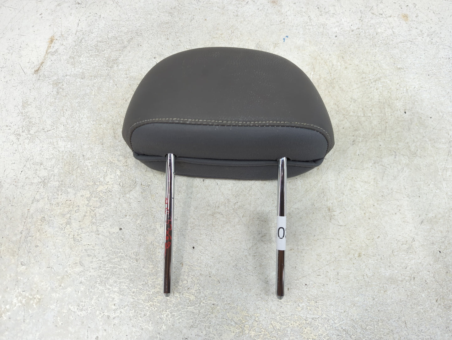 2011-2012 Hyundai Sonata Headrest Head Rest Rear Seat Fits Fits 2011 2012 OEM Used Auto Parts - Oemusedautoparts1.com