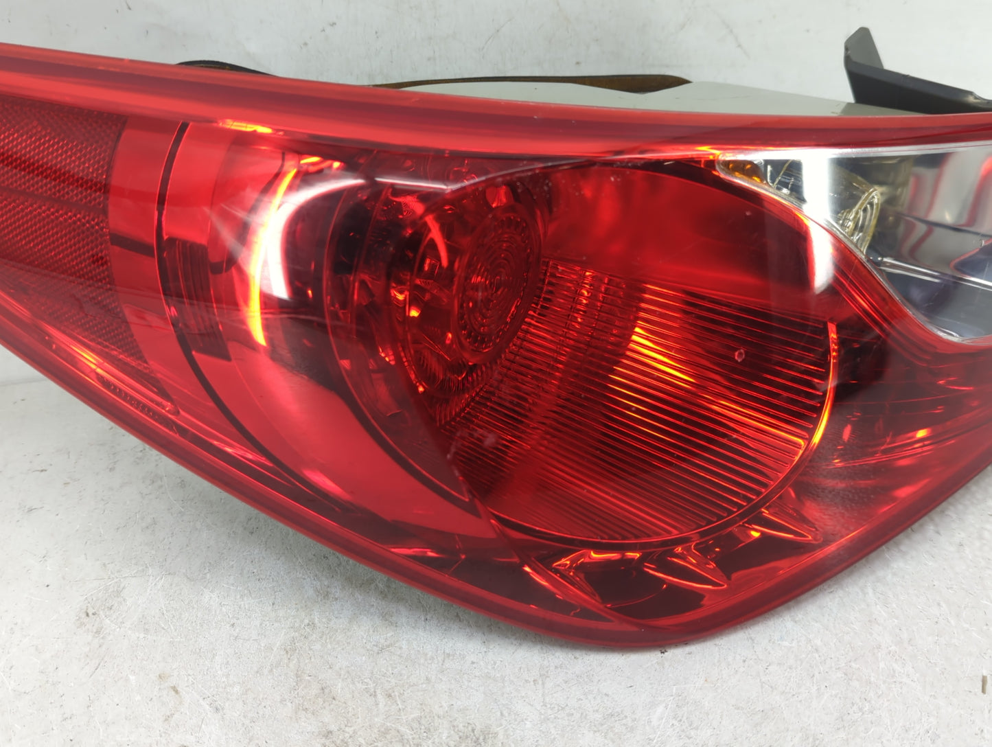 2011-2014 Hyundai Sonata Tail Light Assembly Passenger Right OEM Fits Fits 2011 2012 2013 2014 OEM Used Auto Parts - Oemused