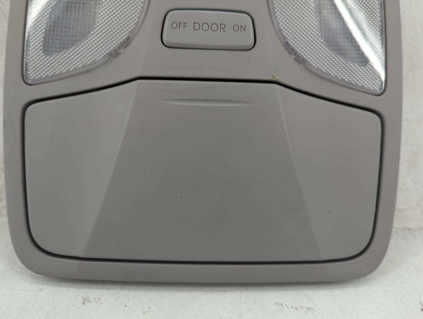 2011-2015 Hyundai Sonata Overhead Roof Console 1392458 - Oemusedautoparts1.com
