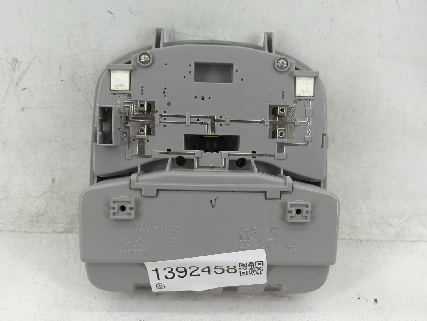 2011-2015 Hyundai Sonata Overhead Roof Console 1392458 - Oemusedautoparts1.com