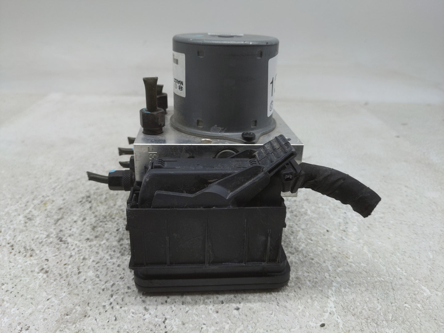 2011-2012 Hyundai Sonata ABS Pump Control Module Replacement P/N:58920-AR000 Fits Fits 2011 2012 OEM Used Auto Parts - Oemus