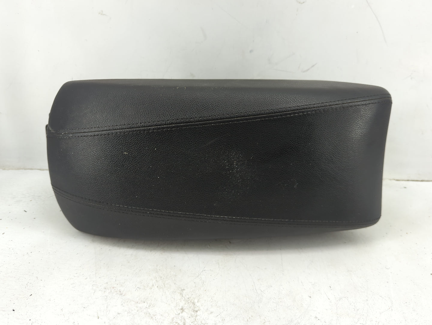 2012 Hyundai Sonata Center Console Armrest Cover Lid Fits OEM Used Auto Parts - Oemusedautoparts1.com