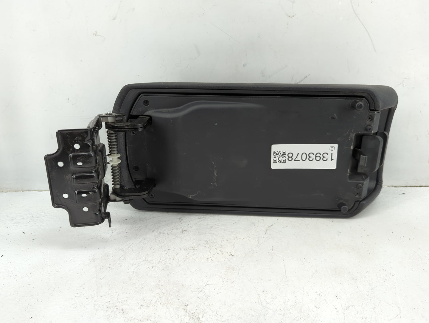 2012 Hyundai Sonata Center Console Armrest Cover Lid Fits OEM Used Auto Parts - Oemusedautoparts1.com