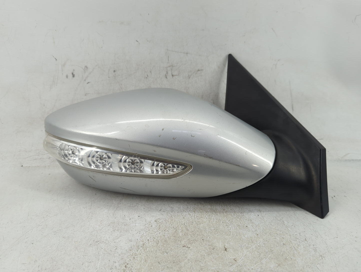 2011-2015 Hyundai Sonata Passenger Side View Mirror - Right Door Mirror OEM Used - Oemusedautoparts1.com
