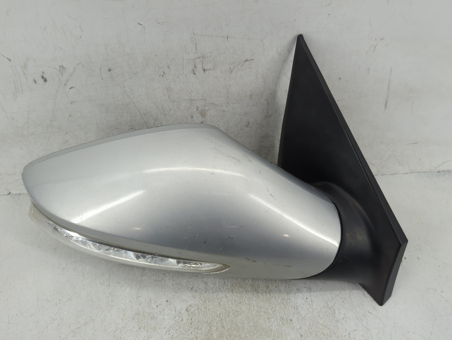2011-2015 Hyundai Sonata Passenger Side View Mirror - Right Door Mirror OEM Used - Oemusedautoparts1.com