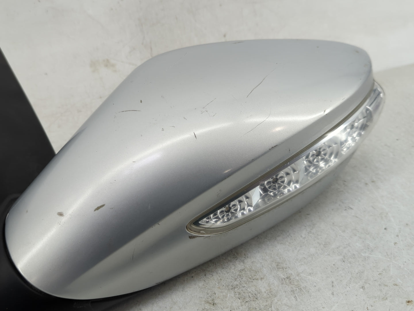 2011-2015 Hyundai Sonata Driver Side View Mirror - Left Door Mirror OEM Used - Oemusedautoparts1.com