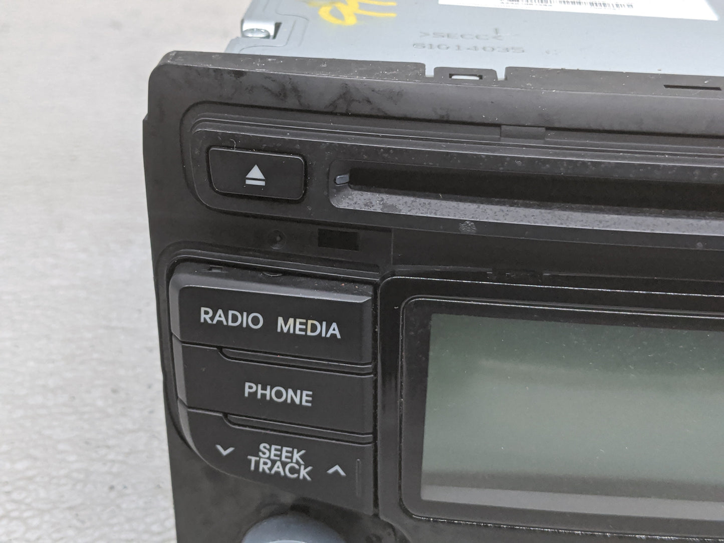 2012-2015 Hyundai Sonata Radio AM FM Cd Player Receiver Replacement P/N:96180-3Q600 Fits Fits 2012 2013 2014 2015 OEM Used A